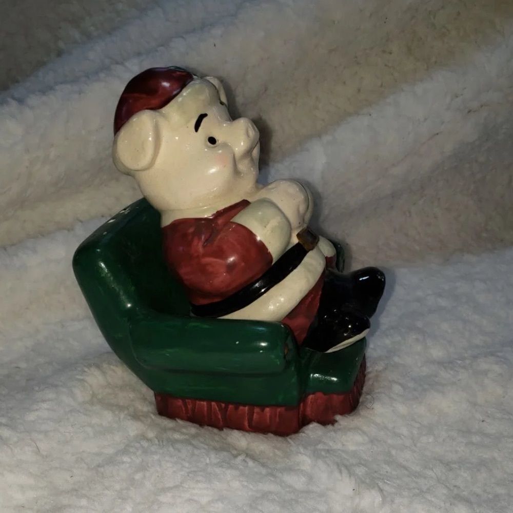 Salt & Pepper Shakers - Picture 4 of 7